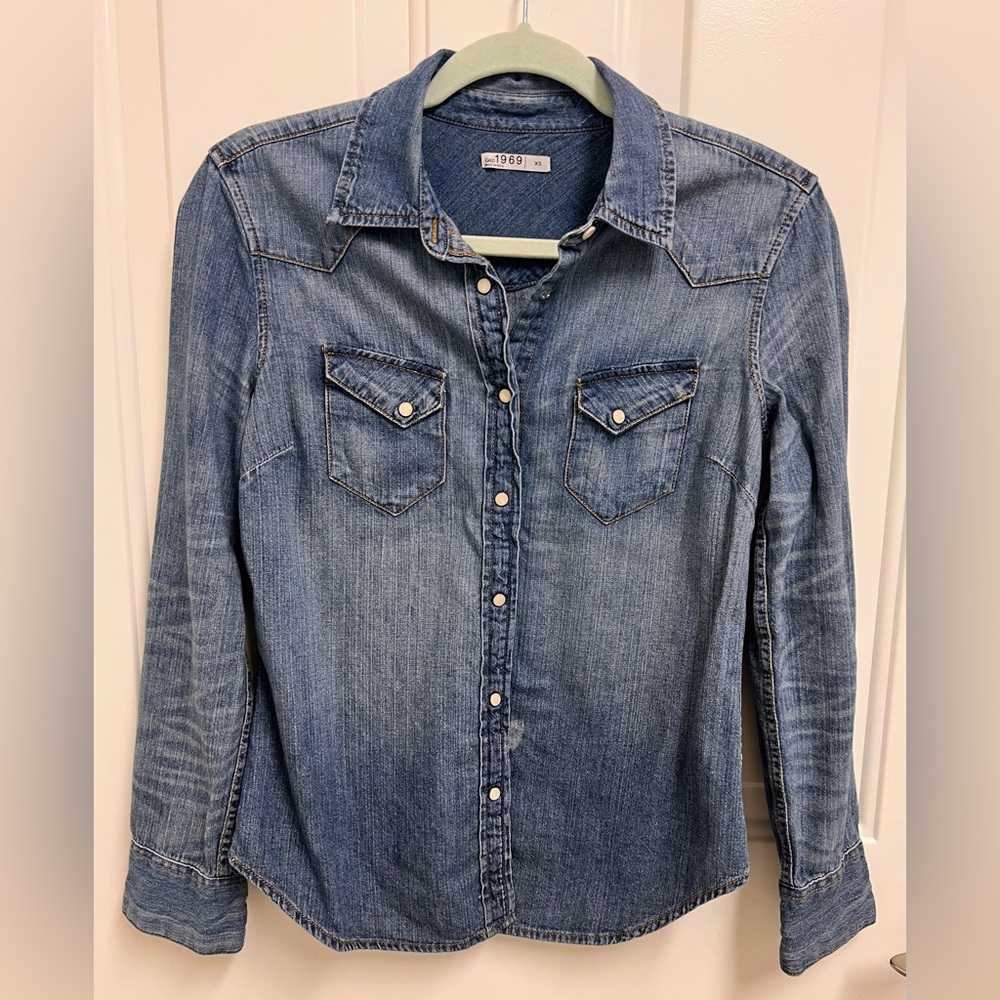 Gap 1969 Denim Western Style Shirt size XS